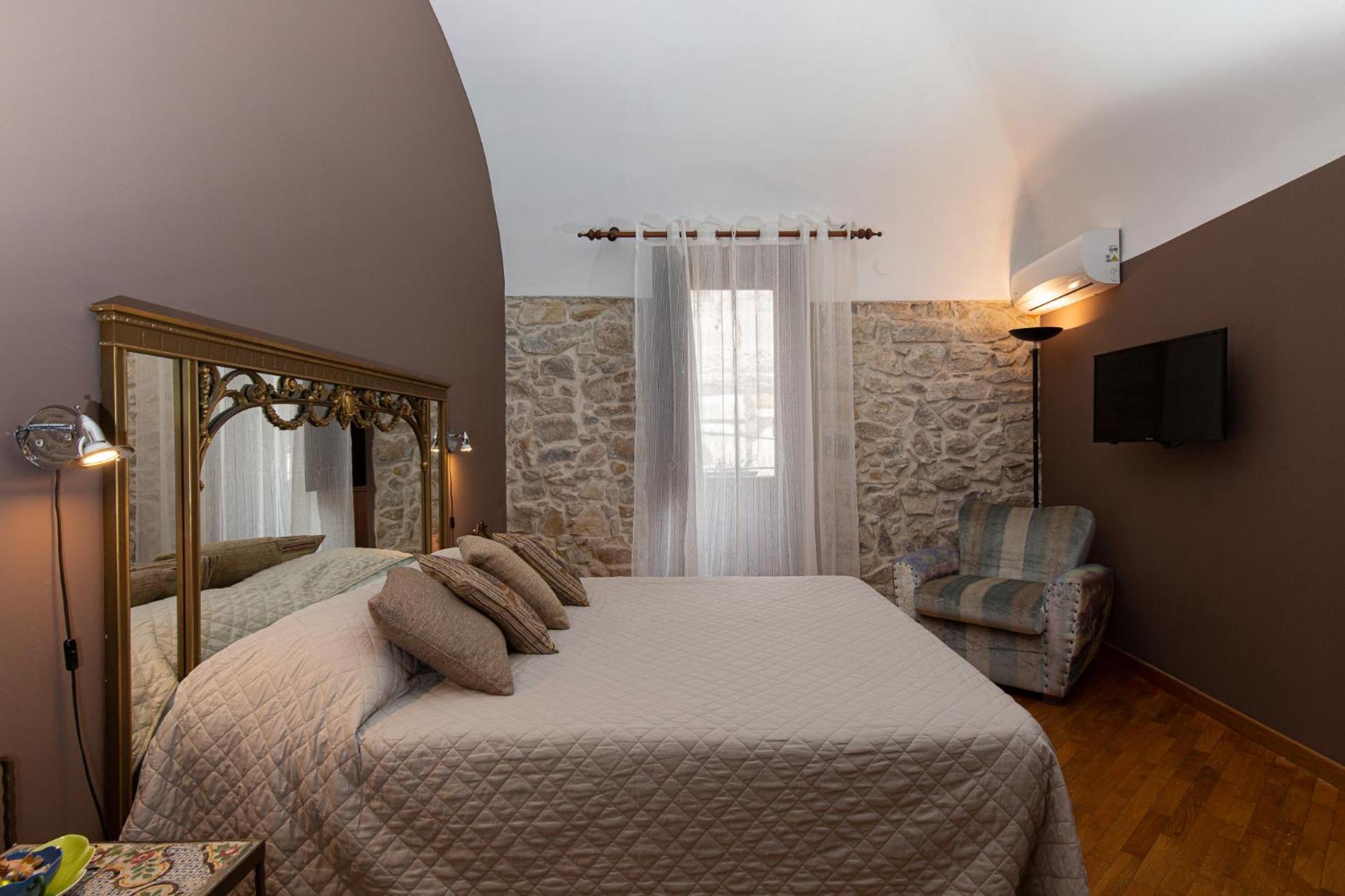 Palazzo Cosentino Bed & Breakfast Калтанисета Екстериор снимка